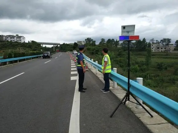 中山高速公路鋼護欄